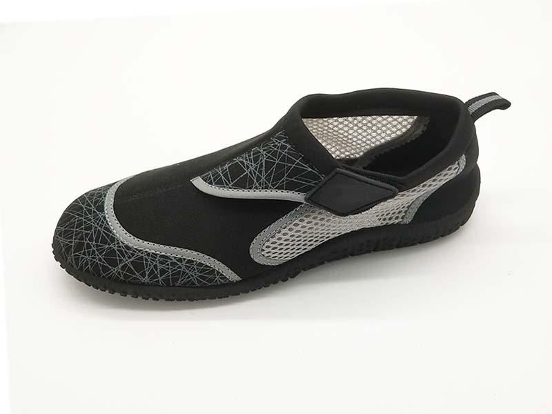 Best aqua shoes for water parks