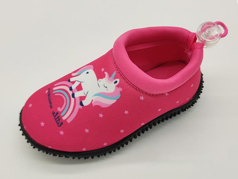 Durable aqua shoes for active use